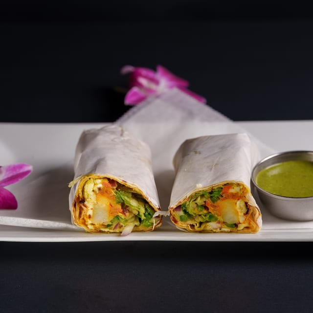 Aloo Amul Cheese Kathi Roll.