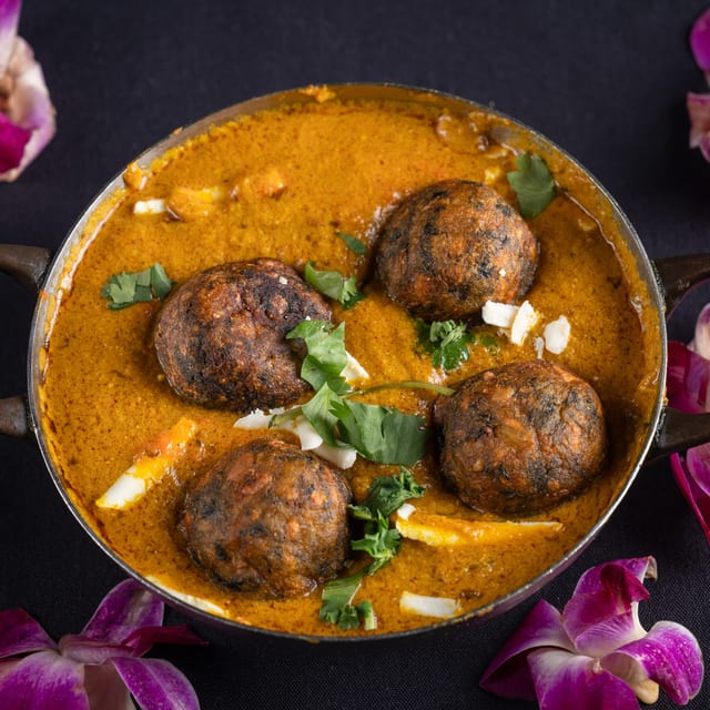 Palak Kofta Curry.